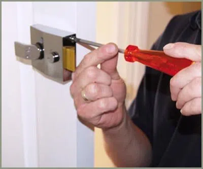 Locksmith Solution Services Bonita Springs, FL 239-324-0008 Locksmith Solution Services Bonita Springs, FL 239-324-0008 - 68-44-11