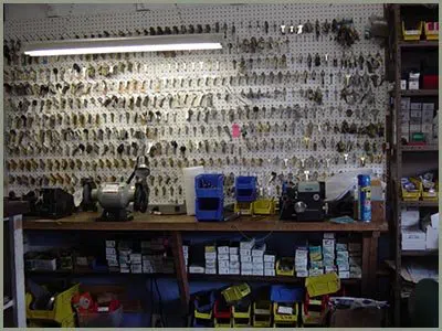 Locksmith Solution Services Bonita Springs, FL 239-324-0008 Locksmith Solution Services Bonita Springs, FL 239-324-0008 - 68-44-3